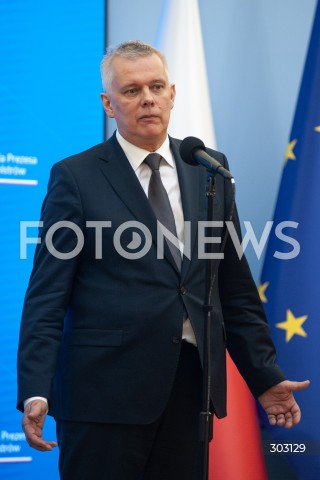  17.11.2025 WARSZAWA<br />
KONFERENCJA W KPRM<br />
N/Z TOMASZ SIEMONIAK<br />
 