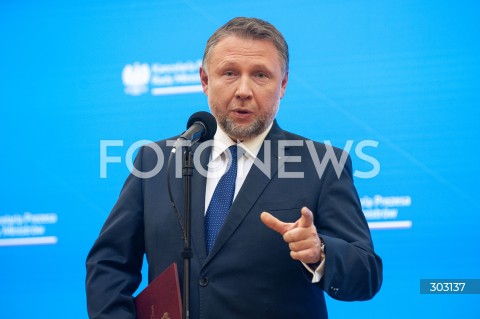  17.11.2025 WARSZAWA<br />
KONFERENCJA W KPRM<br />
N/Z MARCIN KIERWINSKI<br />
 