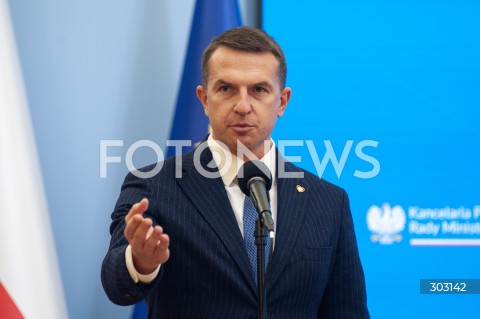  17.11.2025 WARSZAWA<br />
KONFERENCJA W KPRM<br />
N/Z ADAM SZLAPKA<br />
 