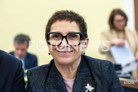  18.11.2025 WARSZAWA SEJM <br />
POSIEDZENIE SEJMU<br />
N/Z KRYSTYNA SIBINSKA<br />
 
