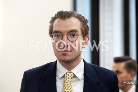  19.11.2025 WARSZAWA<br />
POSIEDZENIE RADY MINISTROW<br />
N/Z JAN SZYSZKO<br />
 