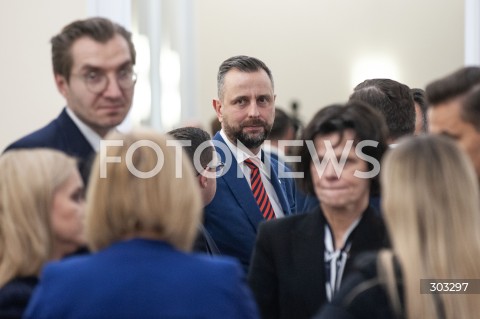  19.11.2025 WARSZAWA<br />
POSIEDZENIE RADY MINISTROW<br />
N/Z WLADYSLAW KOSINIAK KAMYSZ<br />
 