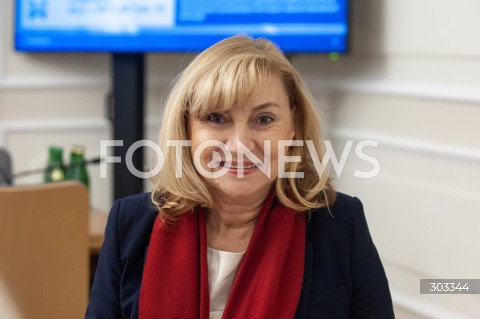  19.11.2025 WARSZAWA SEJM <br />
DZIEN W SEJMIE<br />
N/Z ELZBIETA DUDA<br />
 