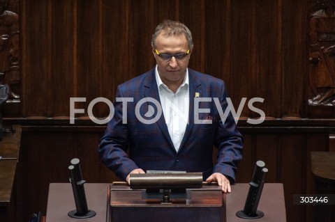  21.11.2025 WARSZAWA SEJM <br />
POSIEDZENIE SEJMU<br />
N/Z LUKASZ OSMALAK<br />
 