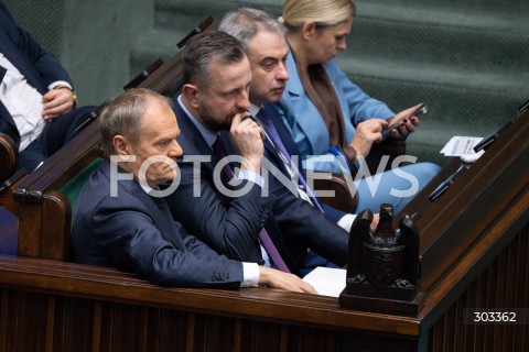  21.11.2025 WARSZAWA SEJM <br />
POSIEDZENIE SEJMU RP<br />
N/Z DONALD TUSK WLADYSLAW KOSINIAK KAMYSZ KRZYSZTOF GAWKOWSKI<br />
FOT. MARCIN BANASZKIEWICZ / FOTONEWS  