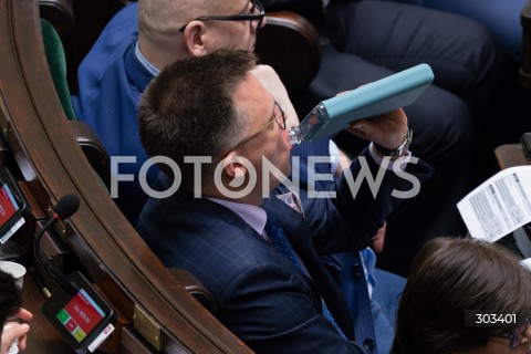  21.11.2025 WARSZAWA SEJM <br />
POSIEDZENIE SEJMU RP<br />
N/Z SZYMON HOLOWNIA<br />
FOT. MARCIN BANASZKIEWICZ / FOTONEWS  