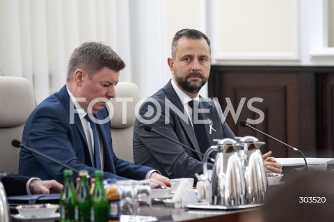  26.11.2025 WARSZAWA<br />
POSIEDZENIE RADY MINISTROW<br />
N/Z JAN GRABIEC WLADYSLAW KOSINIAK KAMYSZ<br />
 