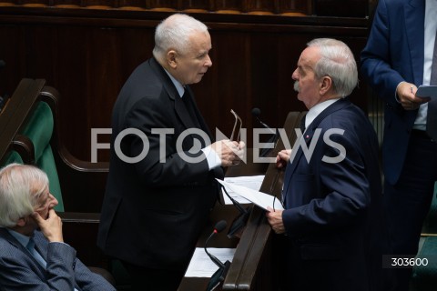  04.12.2025 WARSZAWA<br />
POSIEDZENIE SEJMU RP<br />
N/Z JAROSLAW KACZYNSKI LEONARD KRASULSKI<br />
 