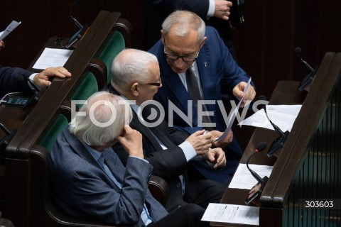  04.12.2025 WARSZAWA<br />
POSIEDZENIE SEJMU RP<br />
N/Z RYSZARD TERLECKI JAROSLAW KACZYNSKI KAZIMIERZ SMOLINSKI<br />
 