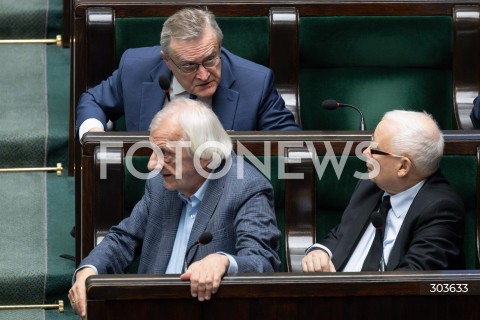  04.12.2025 WARSZAWA<br />
POSIEDZENIE SEJMU RP<br />
N/Z PIOTR GLINSKI JAROSLAW KACZYNSKI RYSZARD TERLECKI<br />
 