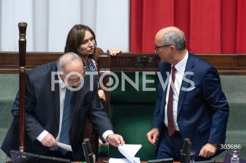  05.12.2025 WARSZAWA SEJM <br />
0512 POSIEDZENIE SEJMU<br />
N/Z WLODZIMIERZ CZARZASTY MONIKA WIELICHOWSKA DARIUSZ SALOMONCZYK<br />
 