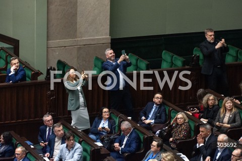  05.12.2025 WARSZAWA SEJM <br />
0512 POSIEDZENIE SEJMU<br />
N/Z POSLOWIE<br />
 