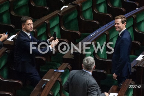  05.12.2025 WARSZAWA SEJM <br />
0512 POSIEDZENIE SEJMU<br />
N/Z JAROSLAW KRAJEWSKI SYLWESTER TULAJEW<br />
 