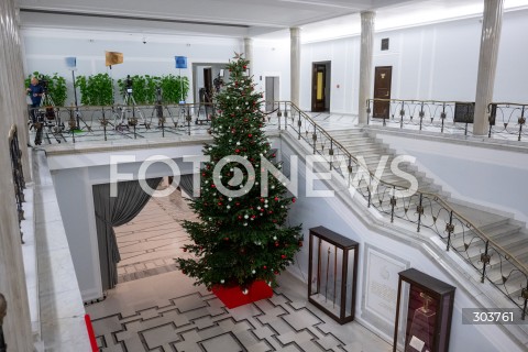  08.12.2025 WARSZAWA<br />BETLEJEMSKIE SWIATLO POKOJU W SEJMIE<br />N/Z SEJM CHOINKA<br /> 