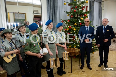  08.12.2025 WARSZAWA<br />BETLEJEMSKIE SWIATLO POKOJU W SEJMIE<br />N/Z MARSZALEK WLODZIMIERZ CZARZASTY JERZY WOZNIAK<br /> 