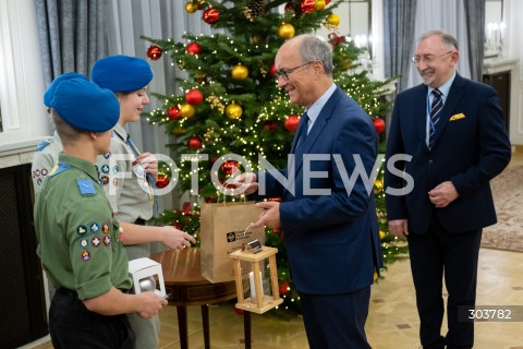  08.12.2025 WARSZAWA<br />BETLEJEMSKIE SWIATLO POKOJU W SEJMIE<br />N/Z MARSZALEK WLODZIMIERZ CZARZASTY JERZY WOZNIAK<br /> 