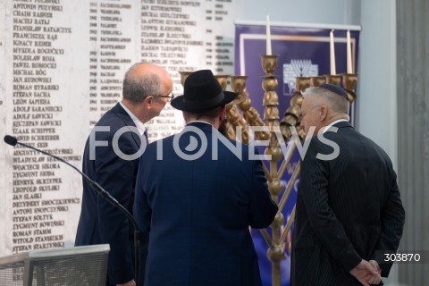  15.12.2025 WARSZAWA<br />UROCZYSTOSC ZAPALENIA MENORY CHANUKOWEJ W SEJMIE<br />N/Z WLODZIMIERZ CZARZASTY SZALOM DOW BER STAMBLER THOMAS ROSE<br /> 