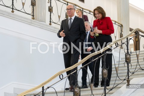  19.12.2025 WARSZAWA SEJM <br />DZIEN W SEJMIE<br />N/Z WLODZIMIERZ CZARZASTY MONIKA WIELICHOWSKA<br /> 