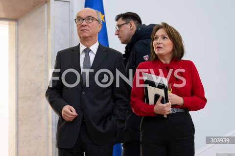  19.12.2025 WARSZAWA SEJM <br />DZIEN W SEJMIE<br />N/Z WLODZIMIERZ CZARZASTY MONIKA WIELICHOWSKA<br /> 
