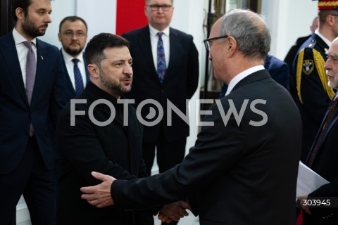  19.12.2025 WARSZAWA SEJM <br />DZIEN W SEJMIE<br />N/Z WOLODYMYR ZELENSKI WLODZIMIERZ CZARZASTY<br /> 