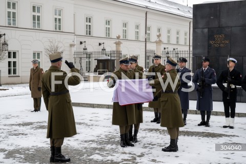  03.01.2026 WARSZAWA<br />UROCZYSTA ZMIANA FLAGI NAD PALACEM PREZYDENCKIM<br />N/Z PALAC PREZYDENCKI ZOLNIERZE<br /> 