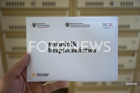  10.01.2026 WARSZAWA<br />PORADNIK BEZPIECZENSTWA W SKRZYNKACH POCZTOWYCH POLAKOW<br />N/Z PORADNIK BEZPIECZENSTWA<br /> 
