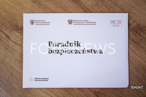  10.01.2026 WARSZAWA<br />PORADNIK BEZPIECZENSTWA W SKRZYNKACH POCZTOWYCH POLAKOW<br />N/Z PORADNIK BEZPIECZENSTWA<br /> 