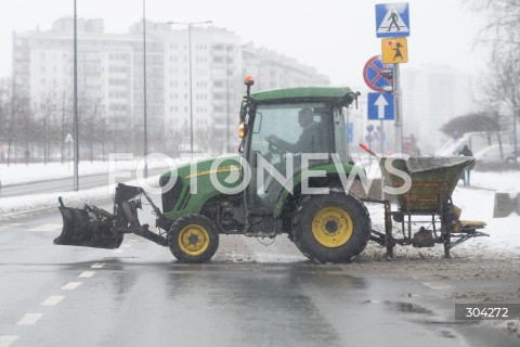  11.01.2026 WARSZAWA<br />ZIMA W MIESCIE<br />N/Z ZIMA W MIESCIE ODSNIEZANIE<br /> 