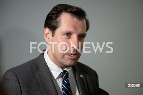  23.02.2026 WARSZAWA<br />KONFERENCJA PRASOWA EUROPOSLOW PIS<br />N/Z TOBIASZ BOCHENSKI<br />FOT. MARCIN BANASZKIEWICZ/FOTONEWS  
