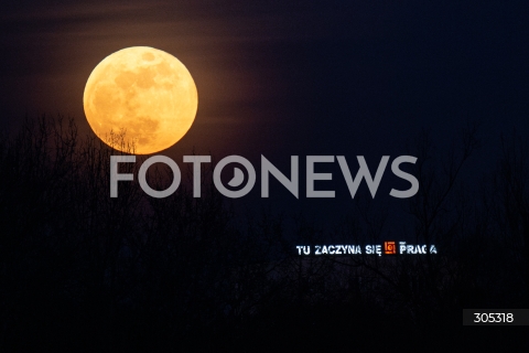 Pełnia Księżyca w Warszawie