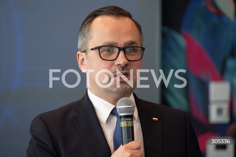  06.03.2026 WARSZAWA<br />KONFERENCJA MATEUSZA MORAWIECKIEGO POWERED BY POLAND<br />N/Z MARCIN HORALA<br />FOT. MARCIN BANASZKIEWICZ/FOTONEWS  