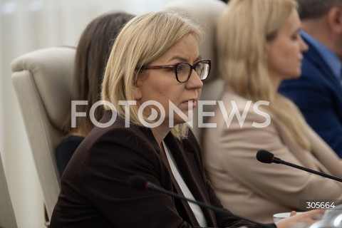  13.03.2026 WARSZAWA<br />NADZWYCZAJNE POSIEDZENIE RADY MINISTROW<br />N/Z PAULINA HENNIG KLOSKA<br />FOT. MARCIN BANASZKIEWICZ/FOTONEWS  