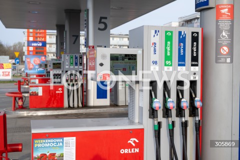  29.03.2026 WARSZAWA<br />KONFERENCJA PRASOWA PRZEMYSLAWA CZARNKA<br />N/Z STACJA ORLEN DYSTRYBUTOR<br />FOT. MARCIN BANASZKIEWICZ/FOTONEWS  