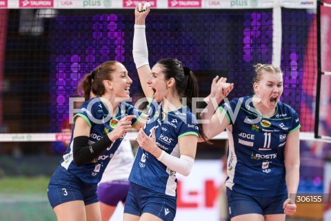  11.04.2026 RZESZOW <br />SIATKOWKA <br />TAURONLIGA LIGA SIATKOWKI KOBIET LSK 2025/2026 <br />CWIERCFINAL - MECZ NR 3<br />POLISH WOMEN VOLLEYBALL LEAGUE <br />MECZ KS DEVELOPRES RZESZOW - BKS BOSTIK ZGO BIELSKO BIALA<br />N/Z LJUBICA KECMAN KERTU LAAK GIULIA GENNARI RADOSC EMOCJE <br /> 