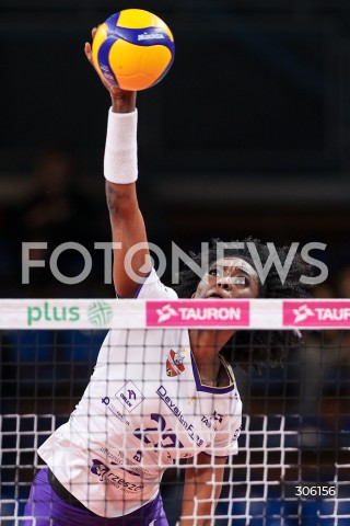  11.04.2026 RZESZOW <br />SIATKOWKA <br />TAURONLIGA LIGA SIATKOWKI KOBIET LSK 2025/2026 <br />CWIERCFINAL - MECZ NR 3<br />POLISH WOMEN VOLLEYBALL LEAGUE <br />MECZ KS DEVELOPRES RZESZOW - BKS BOSTIK ZGO BIELSKO BIALA<br />N/Z TAYLOR BANNISTER SYLWETKA ATAK <br /> 