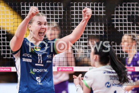  11.04.2026 RZESZOW <br />SIATKOWKA <br />TAURONLIGA LIGA SIATKOWKI KOBIET LSK 2025/2026 <br />CWIERCFINAL - MECZ NR 3<br />POLISH WOMEN VOLLEYBALL LEAGUE <br />MECZ KS DEVELOPRES RZESZOW - BKS BOSTIK ZGO BIELSKO BIALA<br />N/Z KERTU LAAK RADOSC EMOCJE SYLWETKA <br /> 