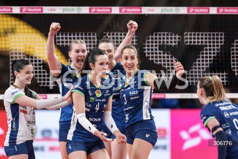  11.04.2026 RZESZOW <br />SIATKOWKA <br />TAURONLIGA LIGA SIATKOWKI KOBIET LSK 2025/2026 <br />CWIERCFINAL - MECZ NR 3<br />POLISH WOMEN VOLLEYBALL LEAGUE <br />MECZ KS DEVELOPRES RZESZOW - BKS BOSTIK ZGO BIELSKO BIALA<br />N/Z LJUBICA KECMAN GIULIA GENNARI ZUZANNA SUSKA KERTU LAAK RADOSC EMOCJE <br /> 