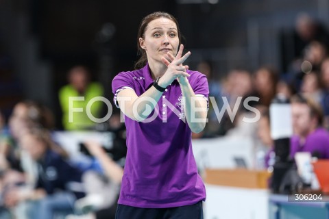  11.04.2026 RZESZOW <br />SIATKOWKA <br />TAURONLIGA LIGA SIATKOWKI KOBIET LSK 2025/2026 <br />CWIERCFINAL - MECZ NR 3<br />POLISH WOMEN VOLLEYBALL LEAGUE <br />MECZ KS DEVELOPRES RZESZOW - BKS BOSTIK ZGO BIELSKO BIALA<br />N/Z JELENA BLAGOJEVIC - I TRENER ( HEAD COACH ) SYLWETKA <br /> 