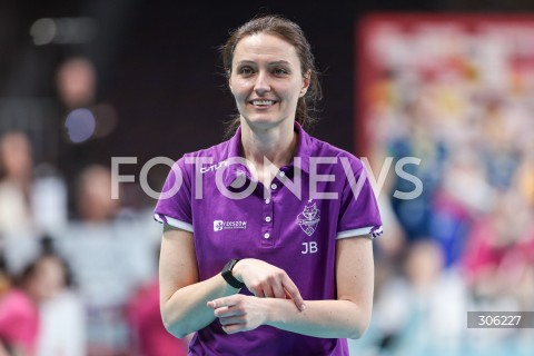  11.04.2026 RZESZOW <br />SIATKOWKA <br />TAURONLIGA LIGA SIATKOWKI KOBIET LSK 2025/2026 <br />CWIERCFINAL - MECZ NR 3<br />POLISH WOMEN VOLLEYBALL LEAGUE <br />MECZ KS DEVELOPRES RZESZOW - BKS BOSTIK ZGO BIELSKO BIALA<br />N/Z JELENA BLAGOJEVIC - I TRENER ( HEAD COACH ) SYLWETKA <br /> 