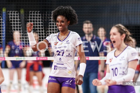  15.04.2026 RZESZOW <br />SIATKOWKA <br />TAURONLIGA LIGA SIATKOWKI KOBIET LSK 2025/2026 <br />FINAL - MECZ NR 1<br />POLISH WOMEN VOLLEYBALL LEAGUE <br />MECZ KS DEVELOPRES RZESZOW - PGE BUDOWLANI LODZ<br />N/Z TAYLOR BANNISTER RADOSC EMOCJE SYLWETKA <br /> 