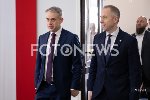  17.04.2026 WARSZAWA<br />POSIEDZENIE SEJMU RP<br />N/Z KRZYSZTOF GAWKOWSKI CEZARY TOMCZYK<br />FOT. MARCIN BANASZKIEWICZ/FOTONEWS  