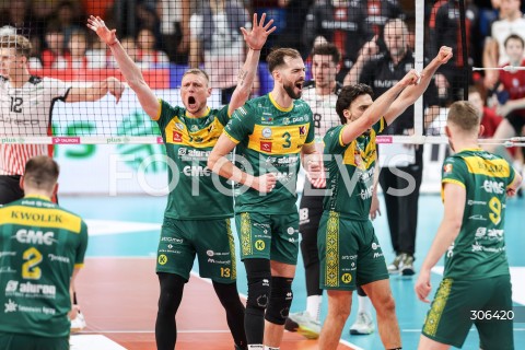  18.04.2026 RZESZOW<br />SIATKOWKA MEZCZYZN<br />PLUSLIGA SEZON 2025/2026<br />POLFINAL - 2. MECZ ( SEMIFINAL ) <br />PLUS LIGA POLISH MEN VOLLEYBALL LEAGUE<br />MECZ ASSECO RESOVIA RZESZOW  - ALURON CMC WARTA ZAWIERCIE <br />N/Z JURIJ GLADYR AARON RUSSELL MIGUEL TAVARES RODRIGUES RADOSC EMOCJE <br /> 