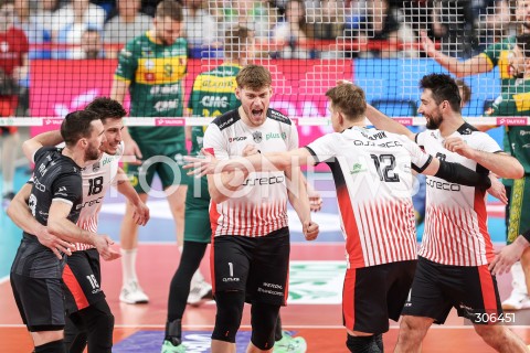  18.04.2026 RZESZOW<br />SIATKOWKA MEZCZYZN<br />PLUSLIGA SEZON 2025/2026<br />POLFINAL - 2. MECZ ( SEMIFINAL ) <br />PLUS LIGA POLISH MEN VOLLEYBALL LEAGUE<br />MECZ ASSECO RESOVIA RZESZOW  - ALURON CMC WARTA ZAWIERCIE <br />N/Z MATEUSZ POREBA KLEMEN CEBULJ MICHAL POTERA KAROL BUTRYN RADOSC EMOCJE <br /> 