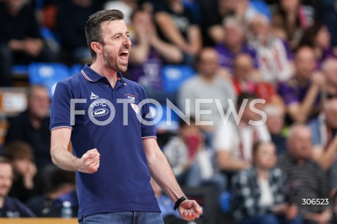  29.04.2026 RZESZOW <br />SIATKOWKA <br />TAURONLIGA LIGA SIATKOWKI KOBIET LSK 2025/2026 <br />FINAL - MECZ NR 5<br />POLISH WOMEN VOLLEYBALL LEAGUE <br />MECZ KS DEVELOPRES RZESZOW - PGE BUDOWLANI LODZ<br />N/Z MACIEJ BIERNAT - I TRENER ( HEAD COACH ) SYLWETKA RADOSC EMOCJE <br /> 