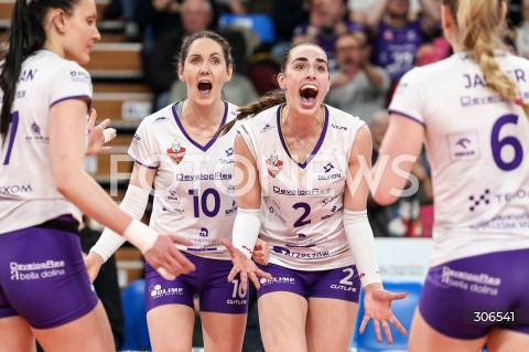  29.04.2026 RZESZOW <br />SIATKOWKA <br />TAURONLIGA LIGA SIATKOWKI KOBIET LSK 2025/2026 <br />FINAL - MECZ NR 5<br />POLISH WOMEN VOLLEYBALL LEAGUE <br />MECZ KS DEVELOPRES RZESZOW - PGE BUDOWLANI LODZ<br />N/Z LAURA JANSEN KATARZYNA WENERSKA RADOSC EMOCJE <br /> 