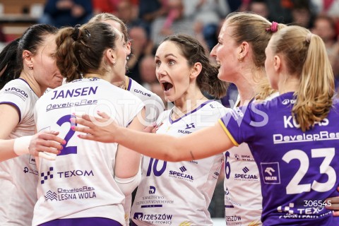  29.04.2026 RZESZOW <br />SIATKOWKA <br />TAURONLIGA LIGA SIATKOWKI KOBIET LSK 2025/2026 <br />FINAL - MECZ NR 5<br />POLISH WOMEN VOLLEYBALL LEAGUE <br />MECZ KS DEVELOPRES RZESZOW - PGE BUDOWLANI LODZ<br />N/Z KATARZYNA WENERSKA MARRIT JASPER LAURA JANSEN  RADOSC EMOCJE <br /> 