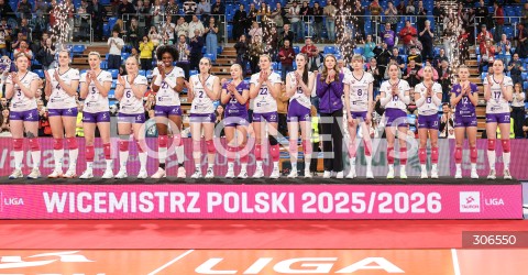  29.04.2026 RZESZOW <br />SIATKOWKA <br />TAURONLIGA LIGA SIATKOWKI KOBIET LSK 2025/2026 <br />FINAL - MECZ NR 5<br />POLISH WOMEN VOLLEYBALL LEAGUE <br />MECZ KS DEVELOPRES RZESZOW - PGE BUDOWLANI LODZ<br />N/Z SIATKARKI DEVELOPRESU RZESZOW WICEMISTRZYNIAMI POLSKI CEREMONIA PODIUM MEDALE PUCHAR NELLY ADAMCZEWSKA NATHALIE LEMMENS LAURA HEYRMAN MARRIT JASPER TAYLOR BANNISTER LAURA JANSEN MAGDA KUBAS OLIWIA SIERADZKA JUSTYNA JANKOWSKA DOMINIKA PIERZCHALA JULITA PIASECKA KATARZYNA WENERSKA KARINA CHMIELEWSKA ALEKSANDRA SZCZYGLOWSKA SVITLANA DORSMAN <br /> 