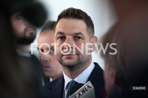 Konferencja prasowa Patryka Jakiego w Warszawie