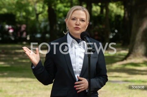  09.06.2026 WARSZAWA<br />KONFERENCJA PRASOWA PREMIERA TUSKA WICEPREMIERA KOSINIAKA KAMYSZA I KANDYDATKI NA PREZYDENTA KRAKOWA<br />N/Z MONIKA PIATKOWSKA<br /> 