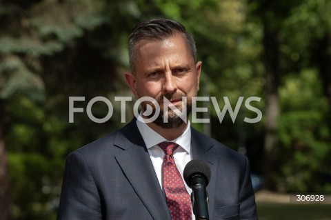  09.06.2026 WARSZAWA<br />KONFERENCJA PRASOWA PREMIERA TUSKA WICEPREMIERA KOSINIAKA KAMYSZA I KANDYDATKI NA PREZYDENTA KRAKOWA<br />N/Z WLADYSLAW KOSINIAK KAMYSZ<br /> 